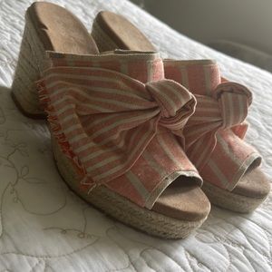 Toms Wedges